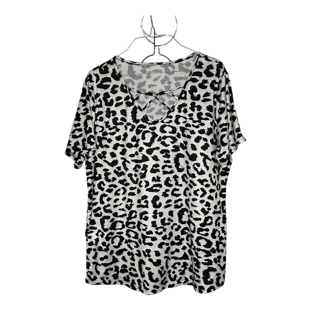 Women’s XXL animal print top with cross cross neck line